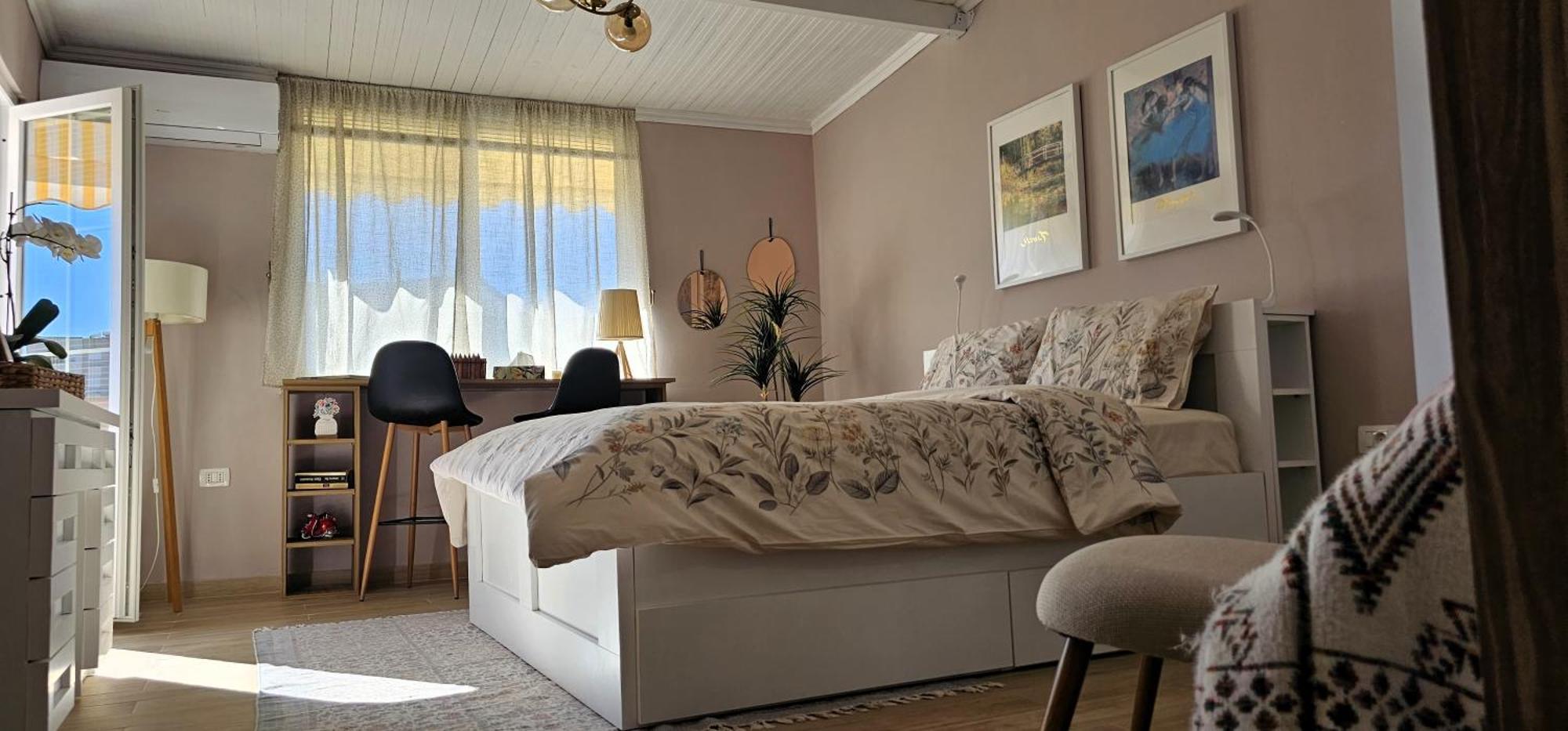 Apartament Nuci's Place 3, Cozy 1 Bedroom With Balcony Near Bllok Tirana