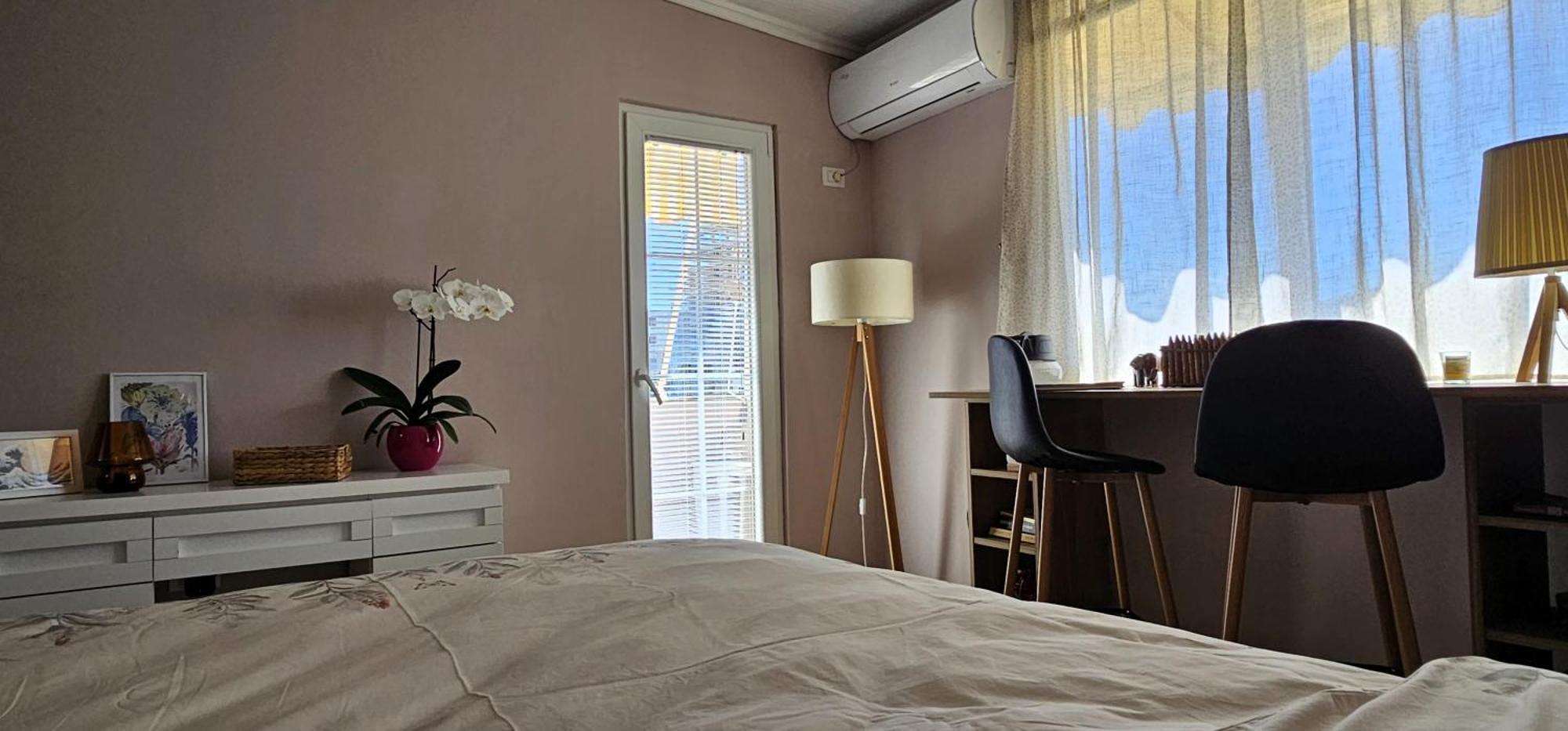 Nuci's Place 3, Cozy 1 Bedroom With Balcony Near Bllok * Tirana