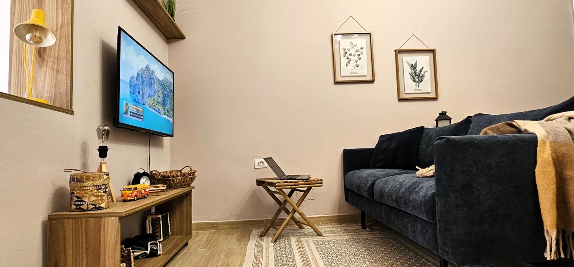 Appartement Nuci's Place 3, Cozy 1 Bedroom With Balcony Near Bllok Tirana